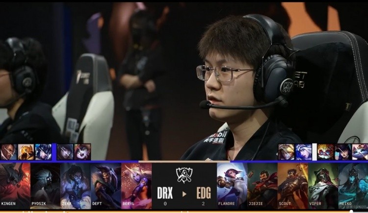 EDG's Deft's explosive damage with Vayne turns the tables in LoL Worlds S12 Sudden Death, securing a game win against DRX