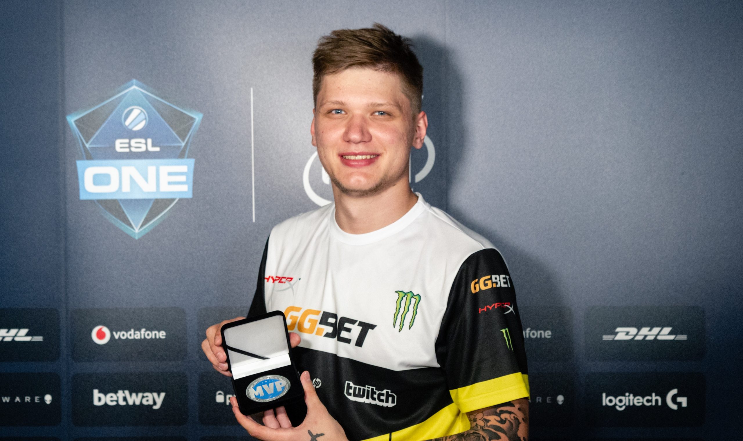 S1mple(亚历山大·奥列戈维奇·科斯特列耶夫)-CSGO职业选手