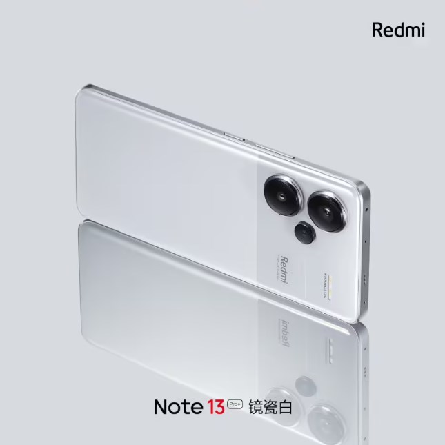 《Redmi Note 13 Pro+》手机“镜瓷白”首次亮相