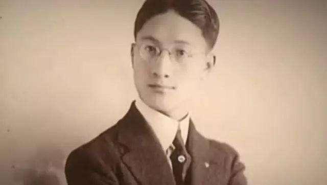 1931年11月19日，中国现代诗人徐志摩空难丧生