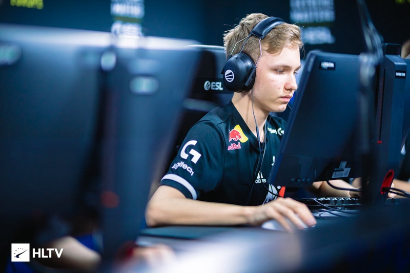 Unleashing Unstoppable Skills: m0NESY Secures Number 7 Spot in HLTV's 2022 Best Player Rankings