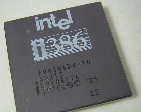 1988年，英特尔推出intel 80386 SX处理器