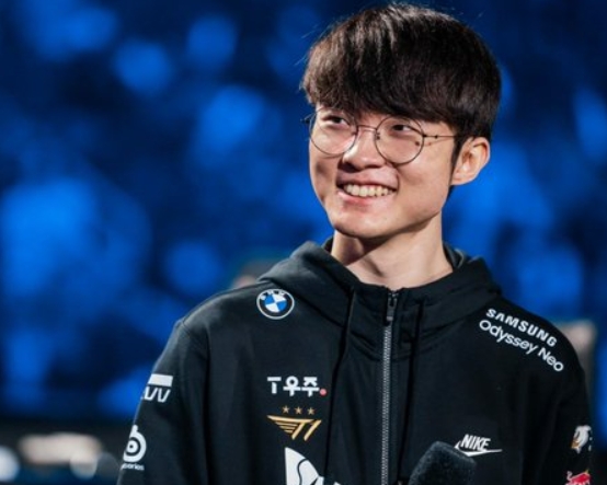 外媒：LPL曾年薪千万美元报价Faker Scout加盟T1一度实现