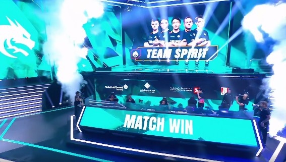 《DOTA2》利雅得大师赛赛报：中路被爆又何妨？Yatoro巨魔战将带队翻盘 Spirit拿到赛点